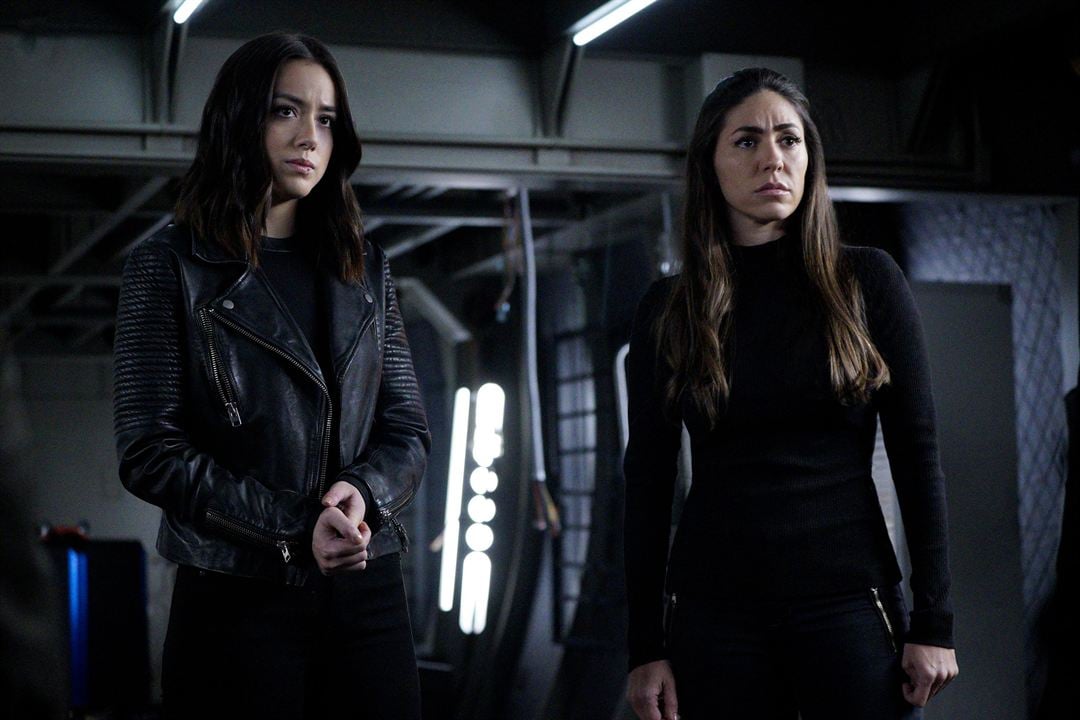 Marvel's Agents Of S.H.I.E.L.D. : Bild Chloe Bennet, Natalia Cordova-Buckley