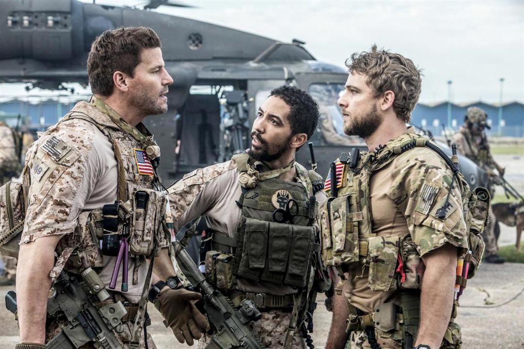 SEAL Team : Bild Neil Brown Jr., Max Thieriot, David Boreanaz