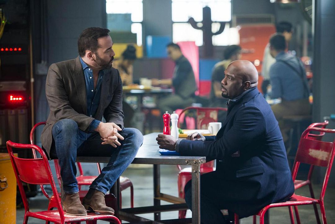Wisdom Of The Crowd : Bild Jeremy Piven, Richard T. Jones