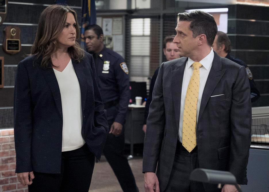 Law & Order: Special Victims Unit : Bild Raul Esparza, Mariska Hargitay