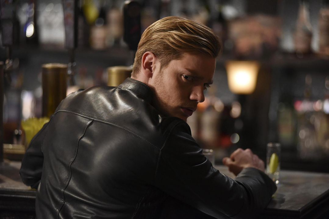 Shadowhunters : Bild Dominic Sherwood