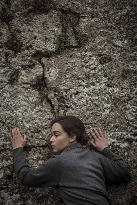 Voice From The Stone - Ruf aus dem Jenseits : Bild Emilia Clarke