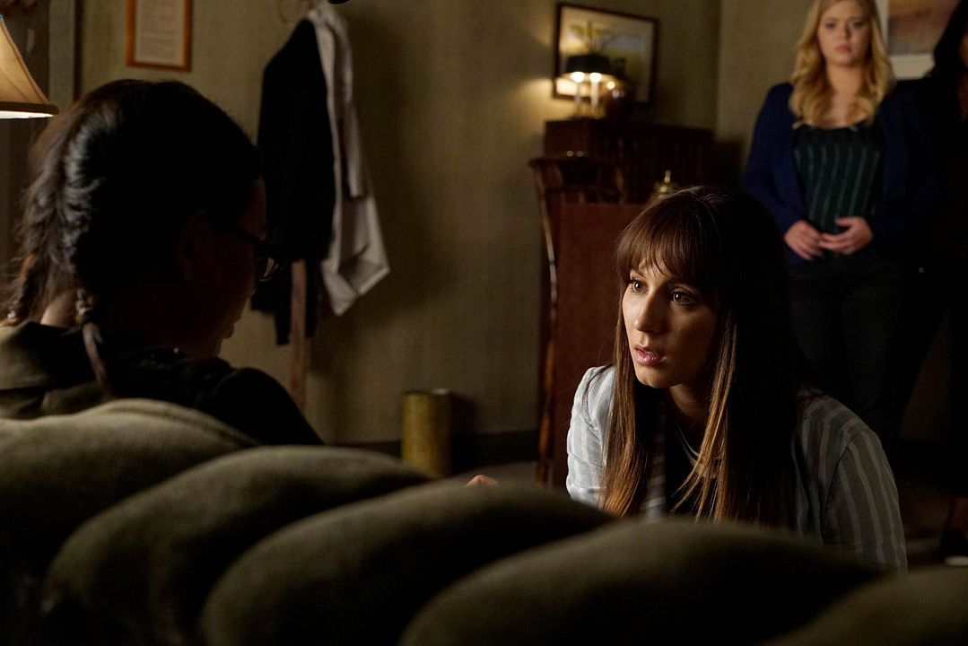 Pretty Little Liars : Bild Troian Bellisario