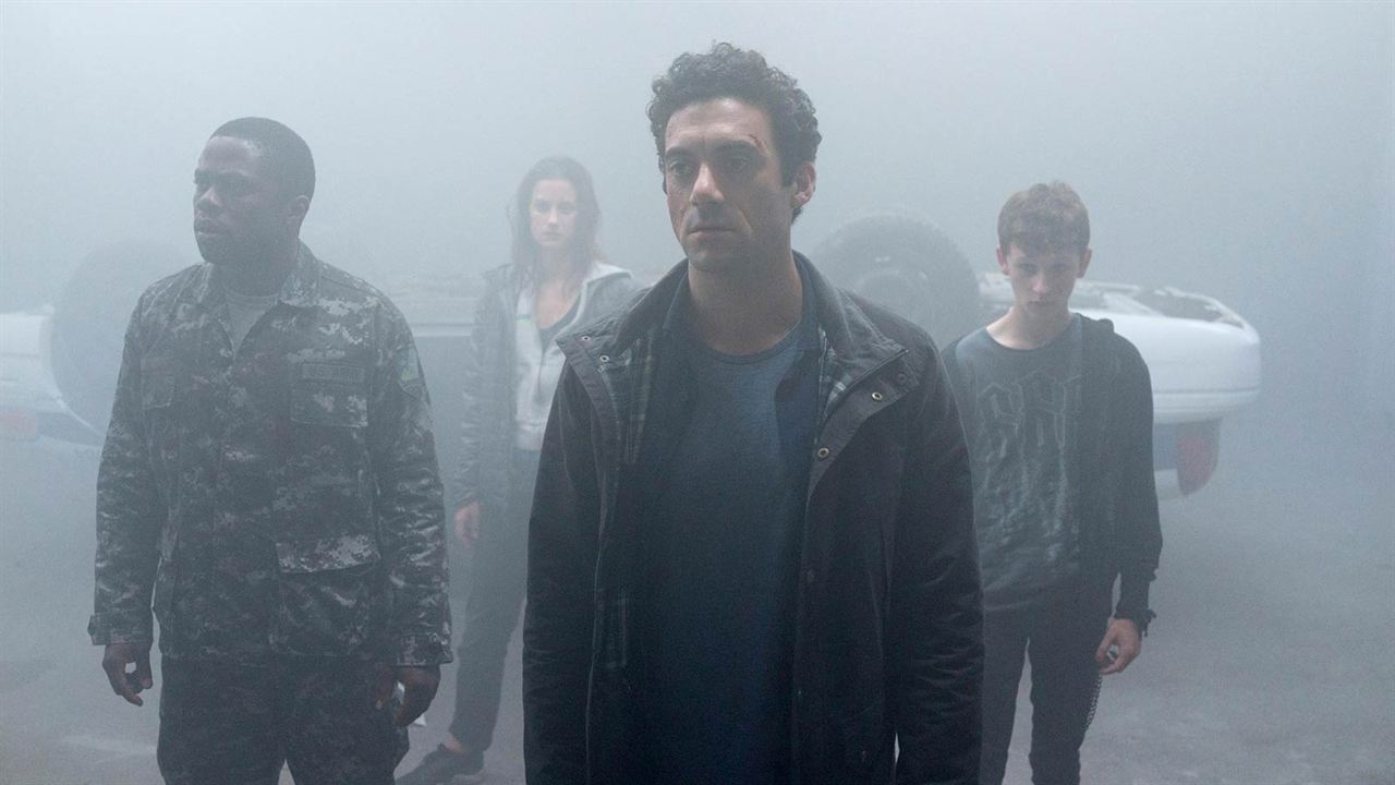 Der Nebel : Bild Okezie Morro, Danica Curcic, Russell Posner, Morgan Spector