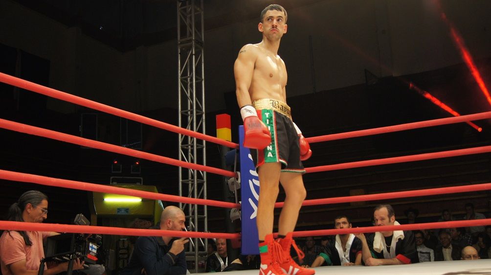 Bayoneta : Bild Luis Gerardo Méndez