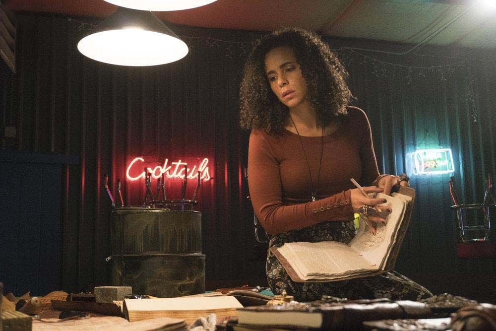 Midnight, Texas : Bild Parisa Fitz-Henley