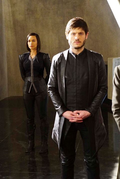 Marvel's Inhumans : Bild Sonya Balmores, Iwan Rheon