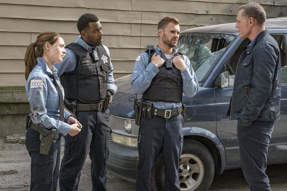 Chicago PD : Bild LaRoyce Hawkins, Marina Squerciati