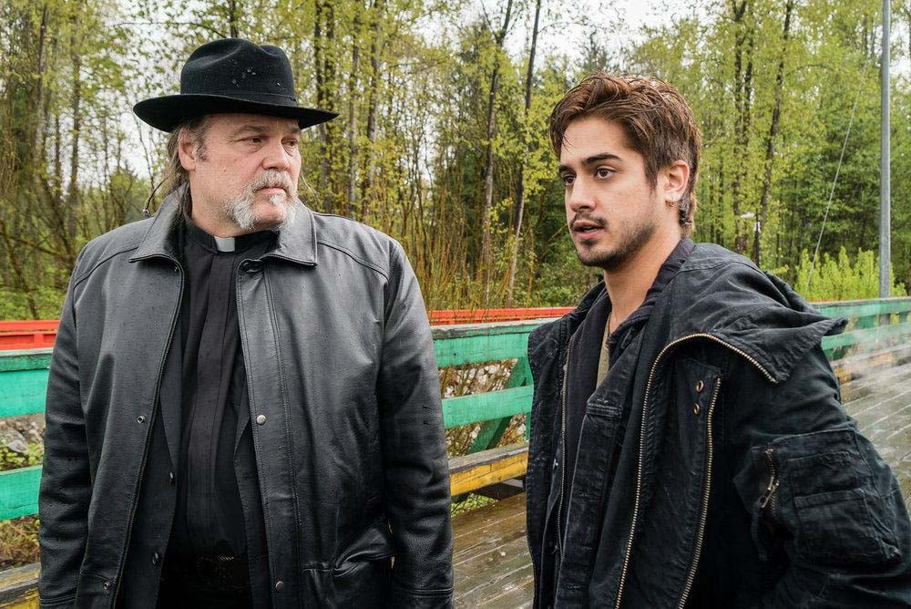 Ghost Wars : Bild Vincent D'Onofrio, Avan Jogia