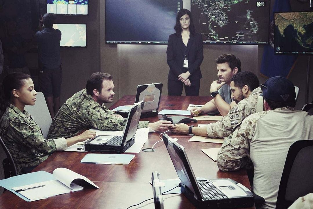 SEAL Team : Bild David Boreanaz, Jessica Paré, Neil Brown Jr., Toni Trucks