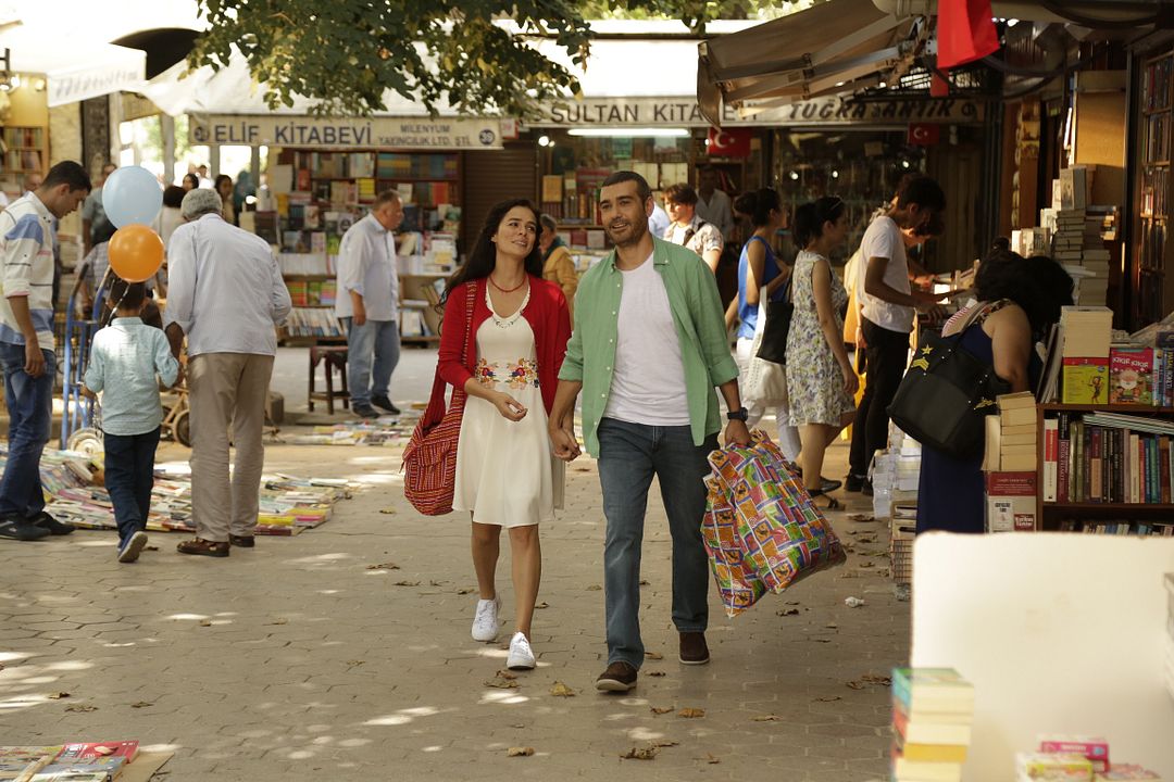 Bild Özge Özpirinçci, Caner Cindoruk