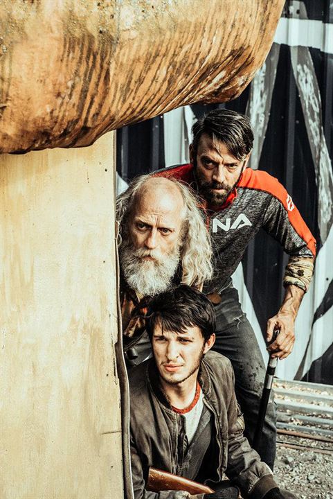 Z Nation : Bild Nathaniel Zang, Russell Hodgkinson, Keith Allen