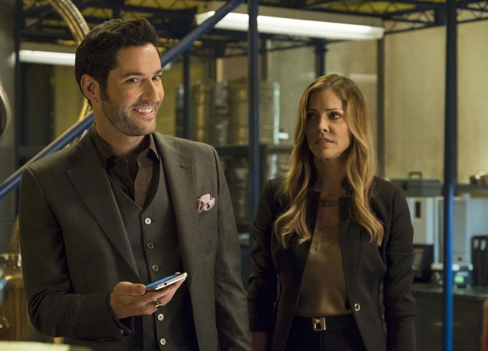 Lucifer : Bild Tricia Helfer, Tom Ellis