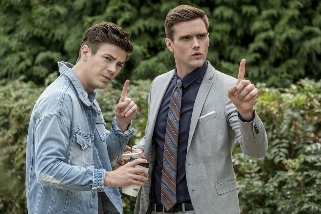 The Flash : Bild Hartley Sawyer, Grant Gustin