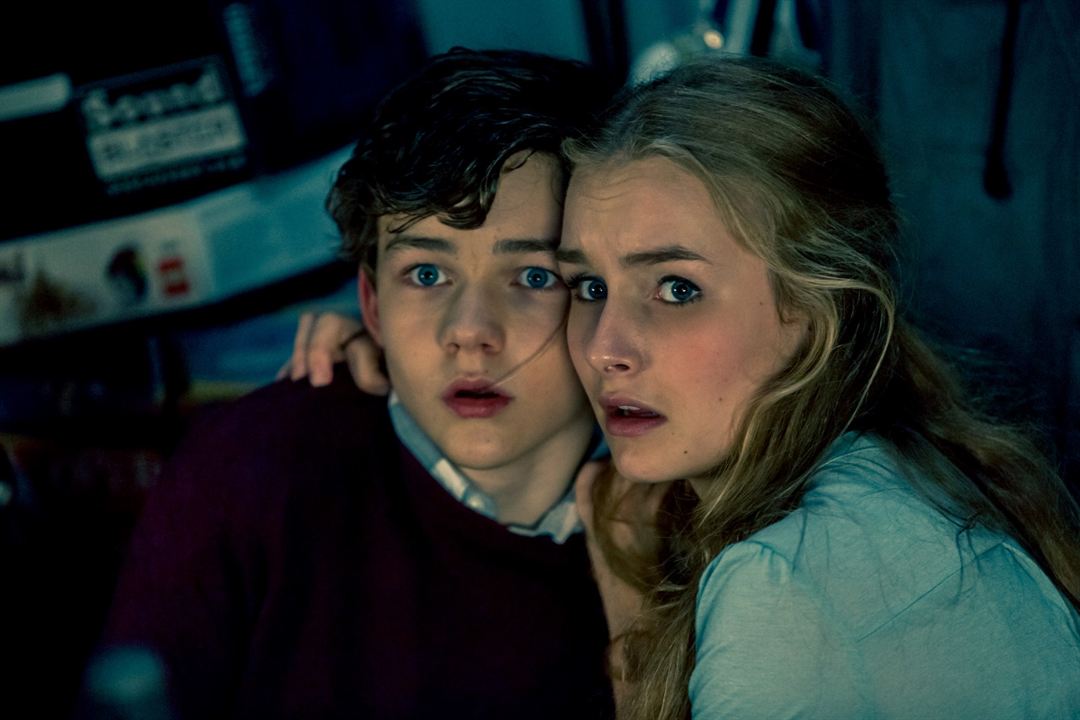 Better Watch Out : Bild Levi Miller (II), Olivia DeJonge