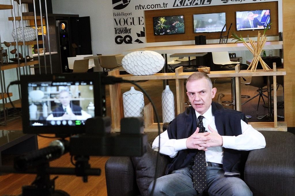 Güzel Adam Süreyya : Bild