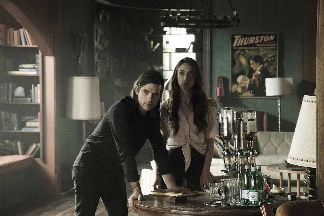 The Magicians : Bild Stella Maeve, Jason Ralph