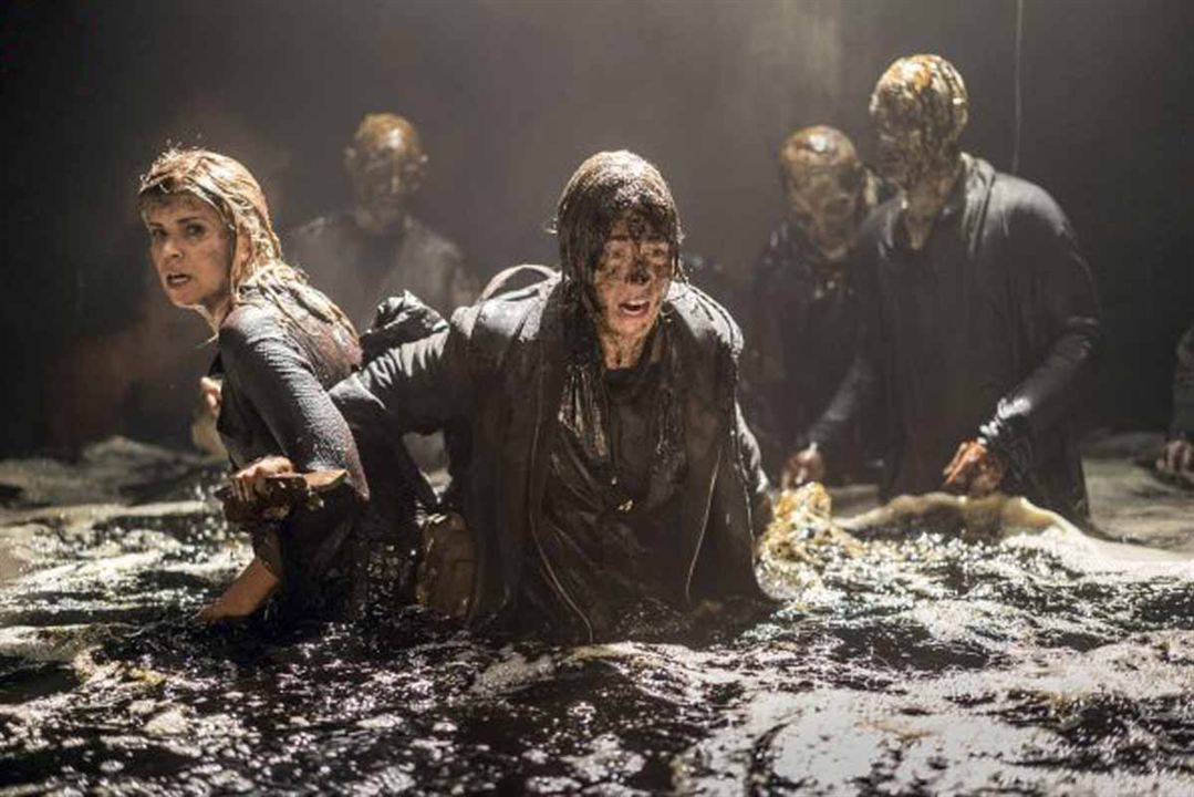 Fear The Walking Dead : Bild Kim Dickens, Jenna Elfman