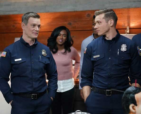 9-1-1 - Notruf L.A. : Bild Oliver Stark, Peter Krause