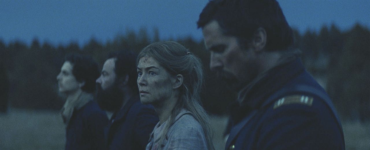 Feinde - Hostiles : Bild Timothée Chalamet, Rosamund Pike, Christian Bale, Bill Camp