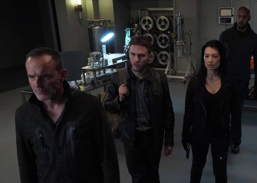 Marvel's Agents Of S.H.I.E.L.D. : Bild Henry Simmons, Ming-Na Wen, Clark Gregg, Iain De Caestecker