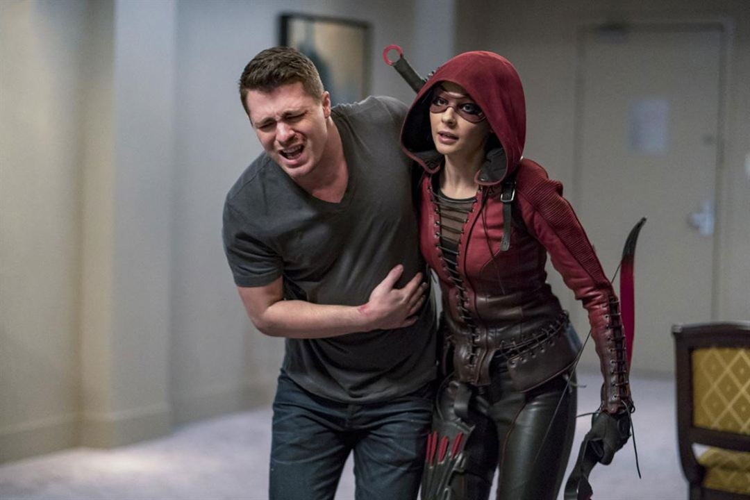 Arrow : Bild Willa Holland, Colton Haynes