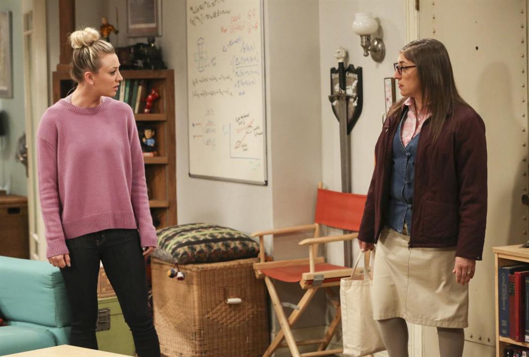 The Big Bang Theory : Bild Kaley Cuoco, Mayim Bialik
