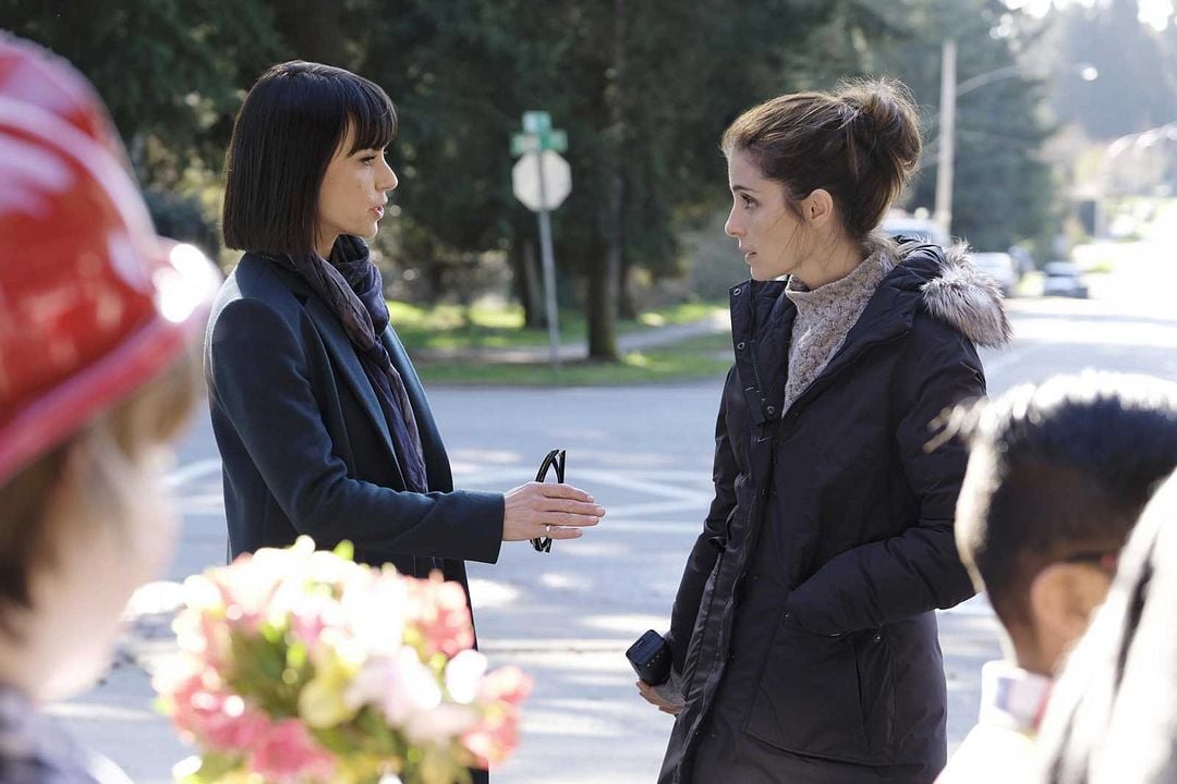 UnREAL : Bild Constance Zimmer, Shiri Appleby