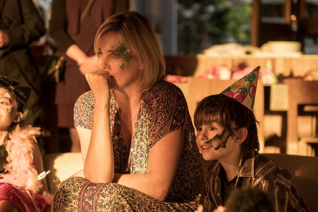 Tully : Bild Charlize Theron, Asher Miles Fallica