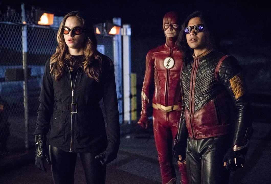 The Flash : Bild Grant Gustin, Carlos Valdes, Danielle Panabaker