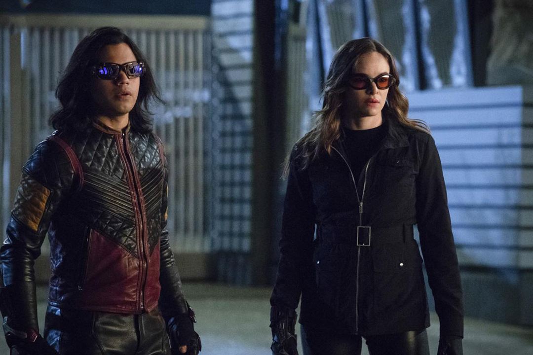 The Flash : Kinoposter Danielle Panabaker, Carlos Valdes