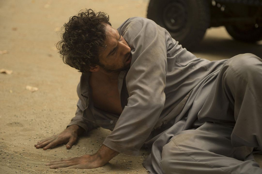 SIX : Bild Dominic Adams