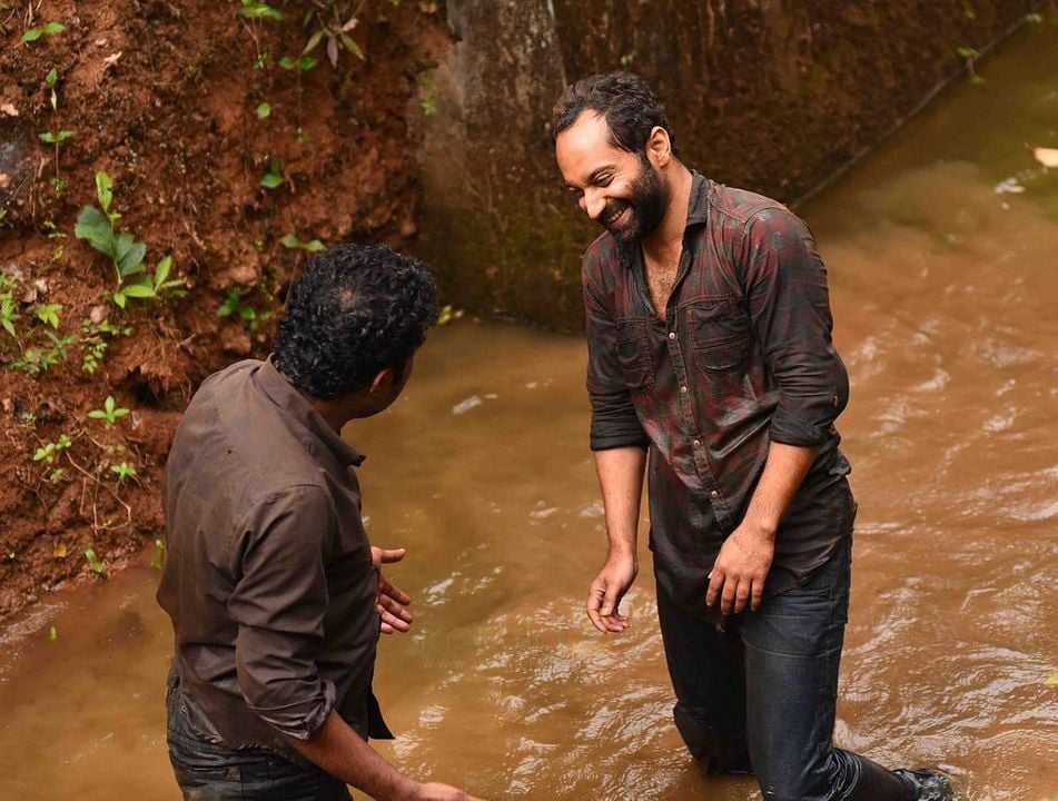 Thondimuthalum Dhriksakshiyum : Bild