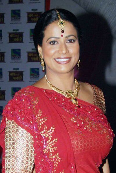 Kinoposter Mona Ambegaonkar