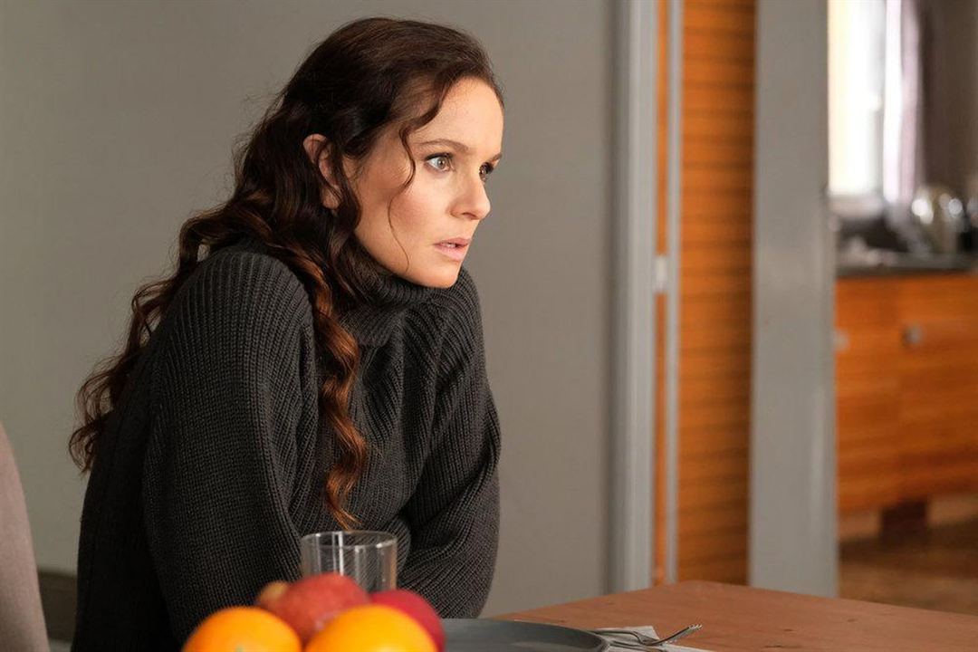 Colony : Bild Sarah Wayne Callies