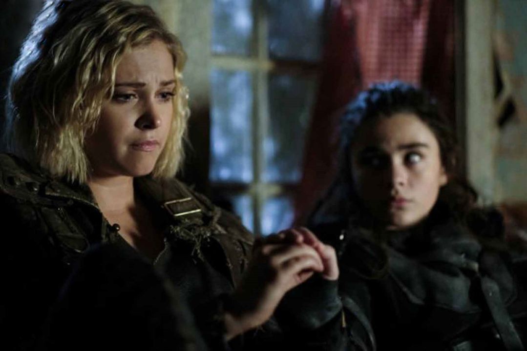 The 100 : Bild Eliza Taylor, Lola Flanery