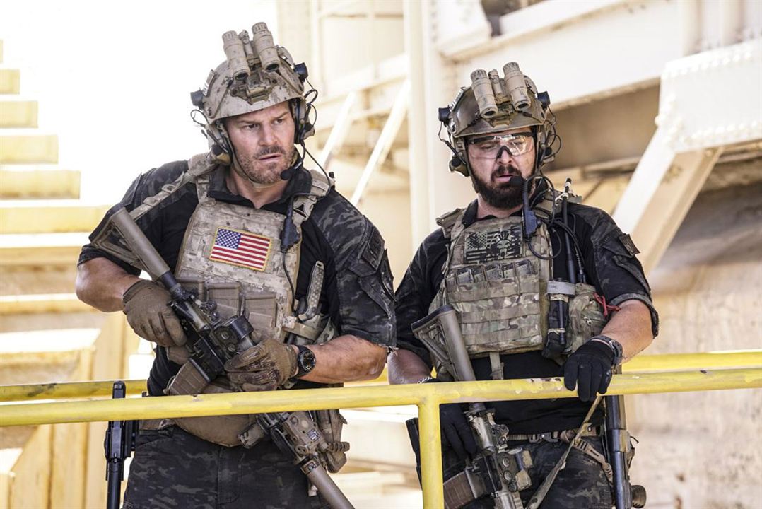 SEAL Team : Bild A.J. Buckley, David Boreanaz