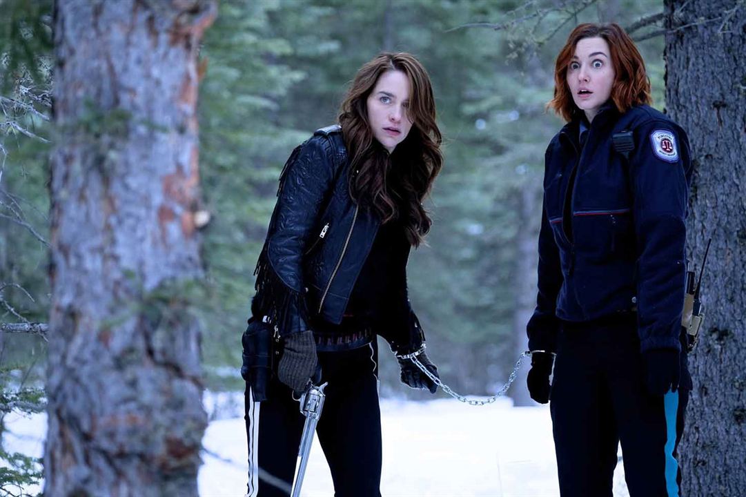 Wynonna Earp : Bild Melanie Scrofano, Katherine Barrell