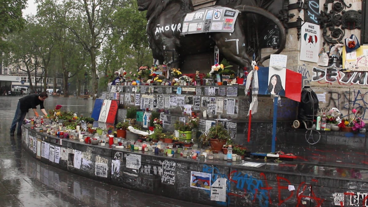 Place de la République, printemps 2016 : Bild