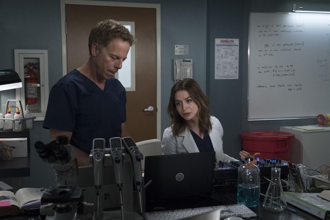 Grey's Anatomy - Die jungen Ärzte : Bild Caterina Scorsone, Greg Germann