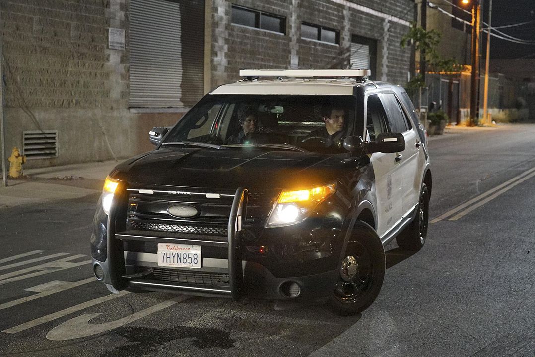 The Rookie : Bild Nathan Fillion, Afton Williamson