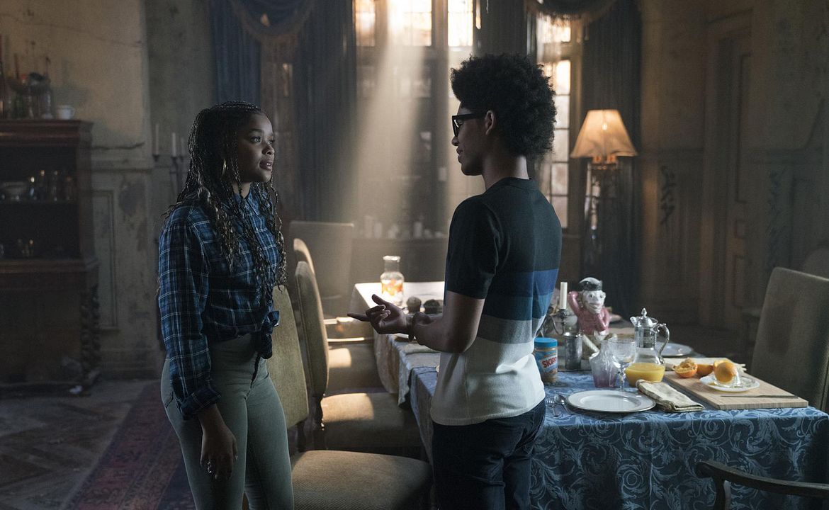 Marvel's Runaways : Bild Ajiona Alexus, Rhenzy Feliz