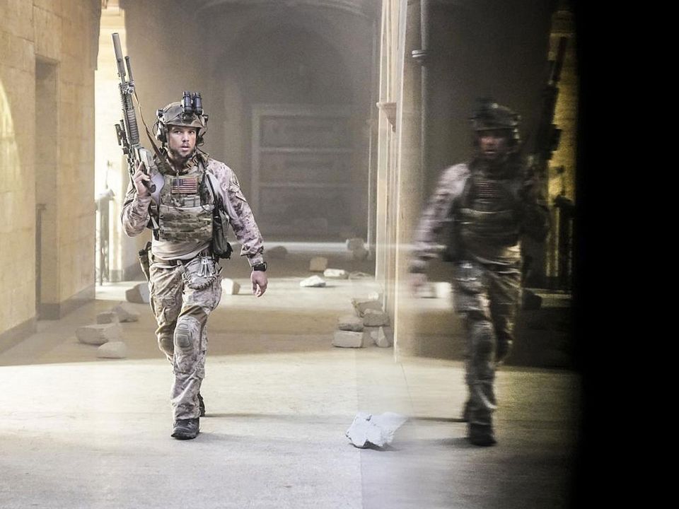 SEAL Team : Bild Max Thieriot