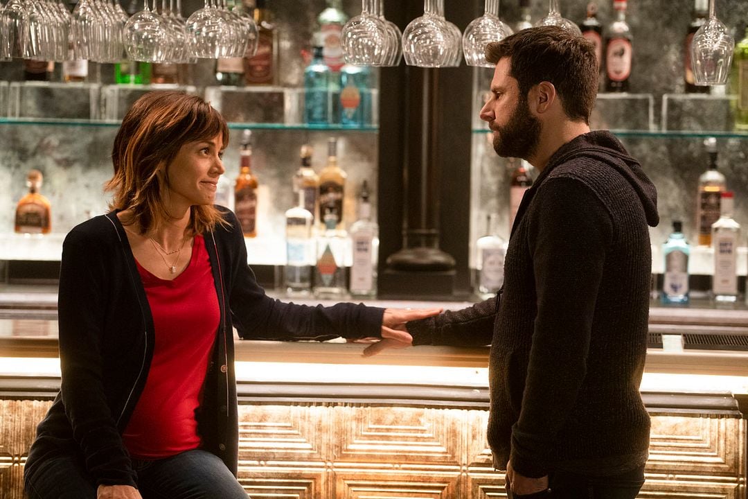 A Million Little Things : Bild James Roday Rodriguez, Stephanie Szostak