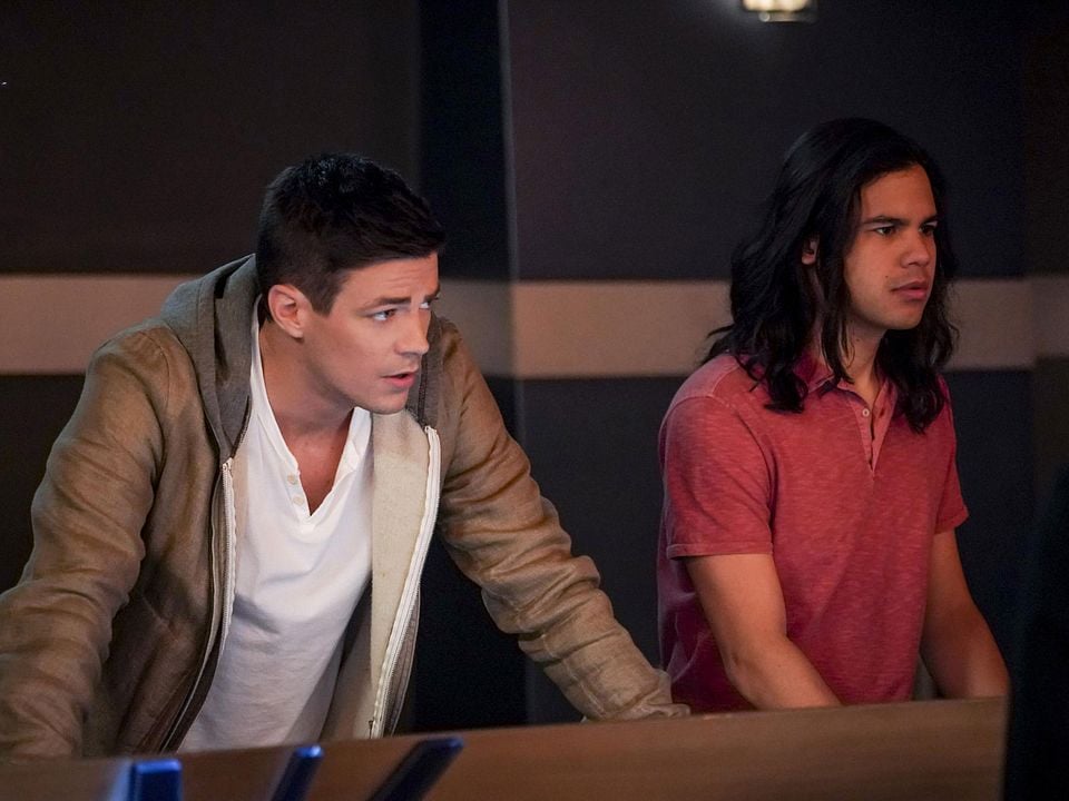 The Flash : Bild Grant Gustin, Carlos Valdes