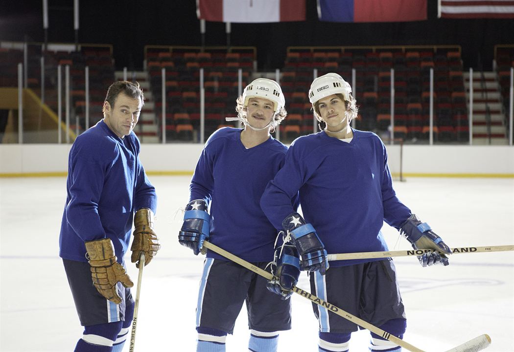 Mr. Hockey: Die Gordie Howe Story : Bild Michael Shanks (I), Dylan Playfair, Andrew Herr