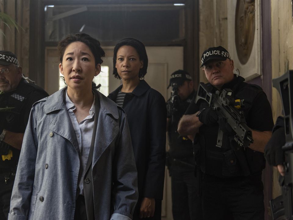 Killing Eve : Bild Nina Sosanya, Sandra Oh