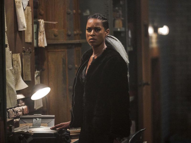 Black Lightning : Bild Kearran Giovanni