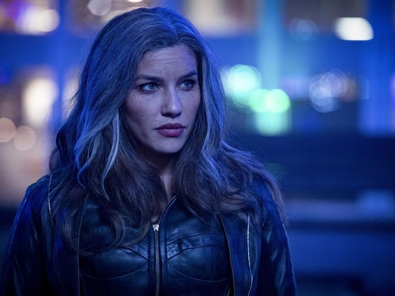 Arrow : Bild Juliana Harkavy