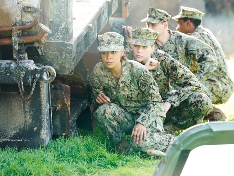 SEAL Team : Bild Toni Trucks, Ellie Jameson